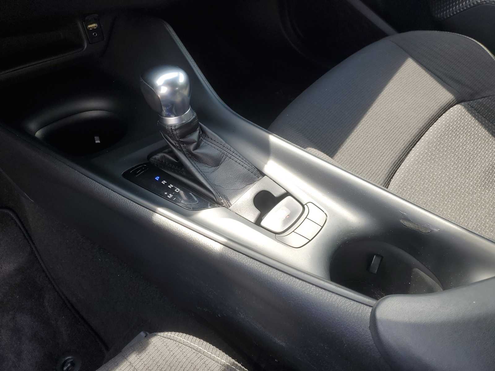 Thumbnail: 2018 Toyota C-HR - 32