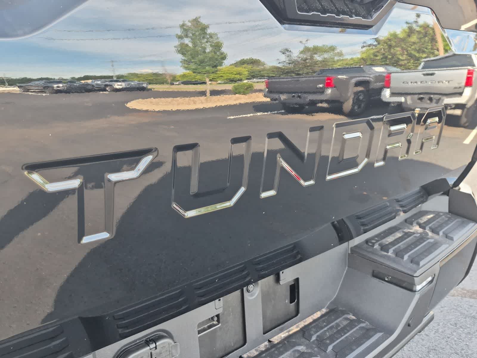 Thumbnail: 2026 Toyota Tundra - 13