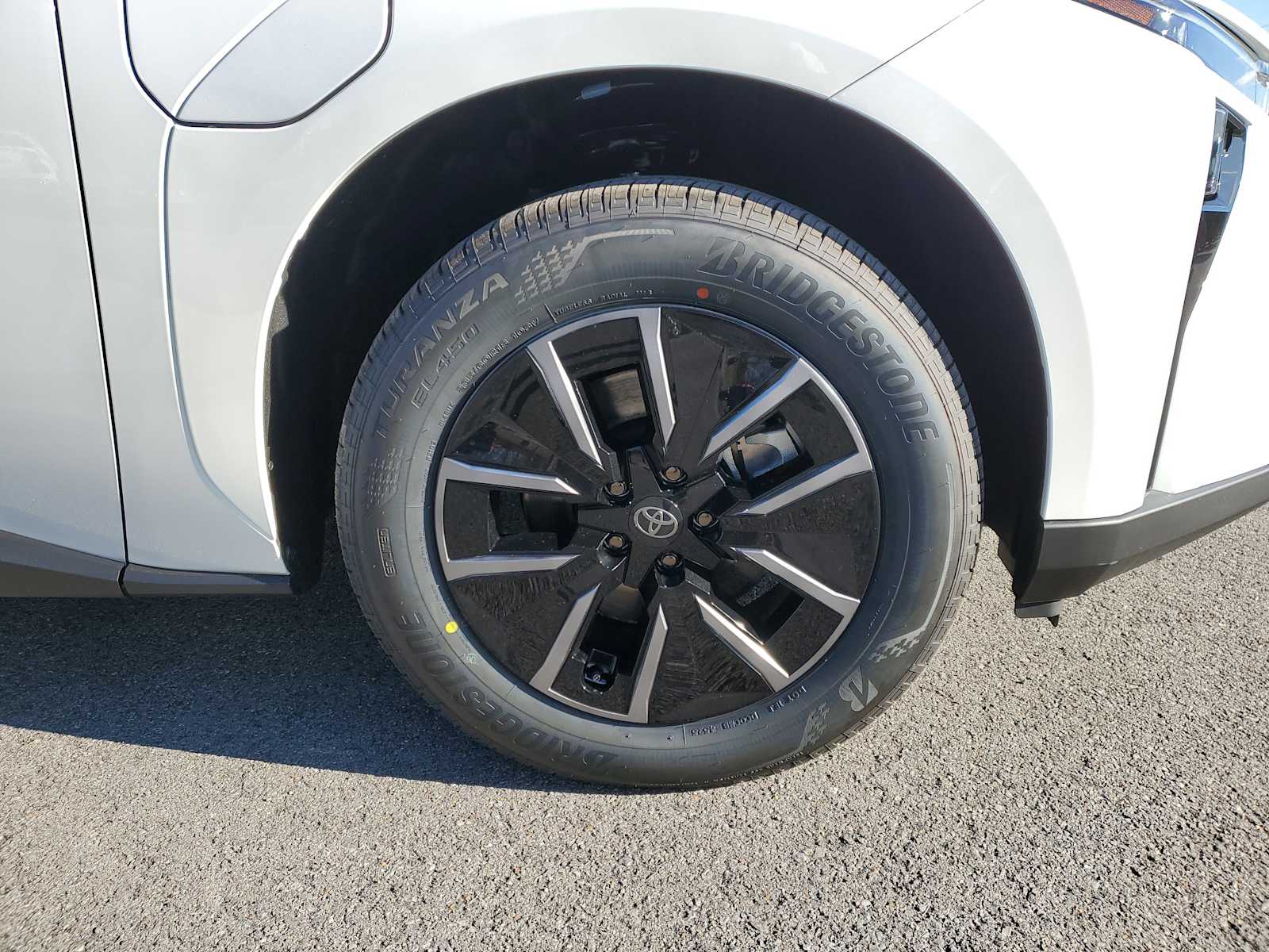 Thumbnail: 2026 Toyota bZ - 5