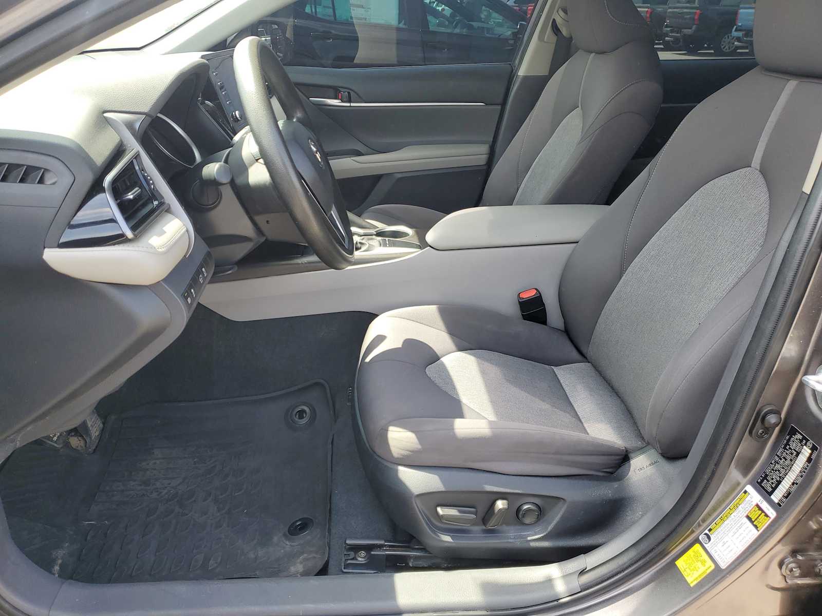 Thumbnail: 2023 Toyota Camry - 17