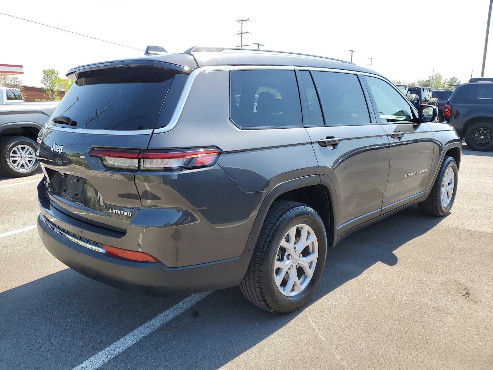 Thumbnail: 2021 Jeep Grand Cherokee L - 3