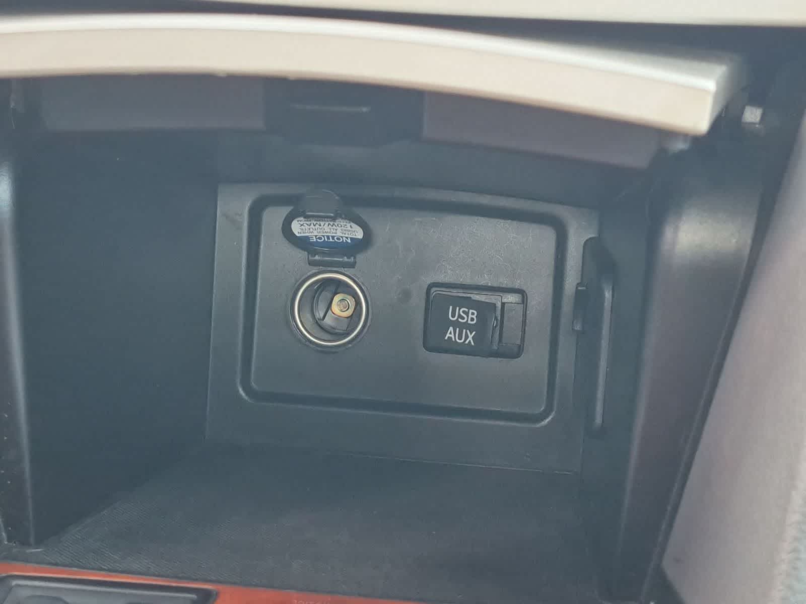 Thumbnail: 2011 Toyota Camry - 31