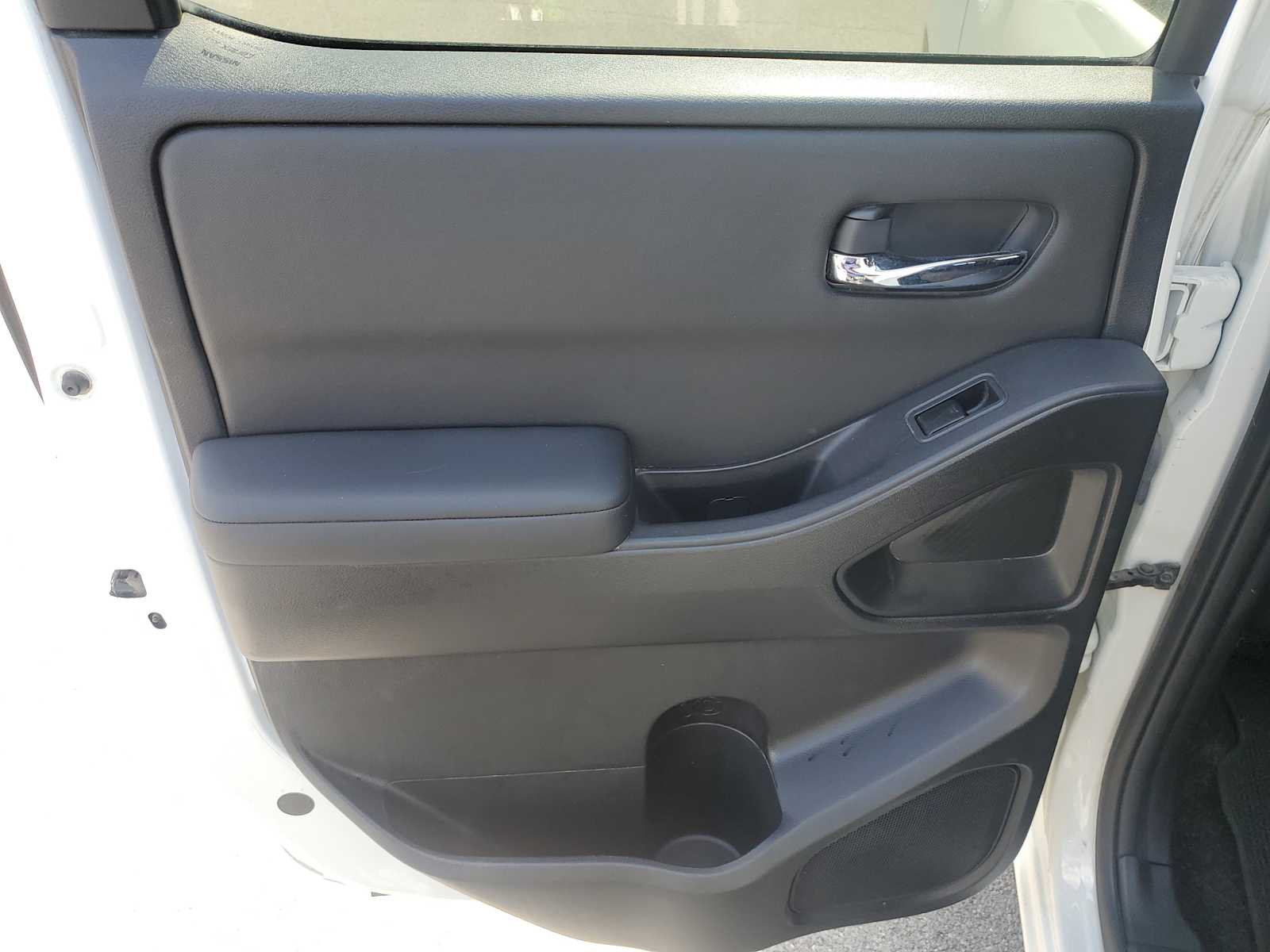 Thumbnail: 2022 Nissan Frontier - 9