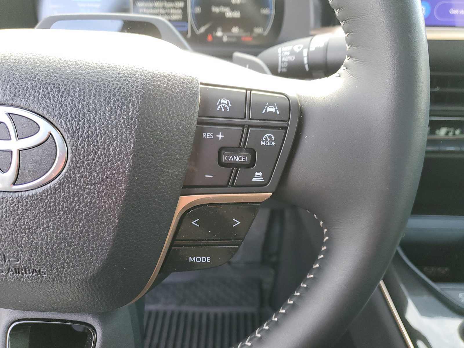 Thumbnail: 2025 Toyota Crown - 25