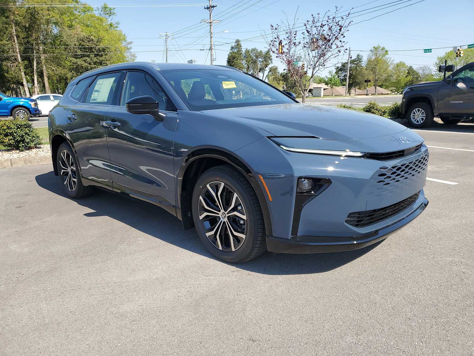 Thumbnail: 2026 Toyota Crown Signia - 4