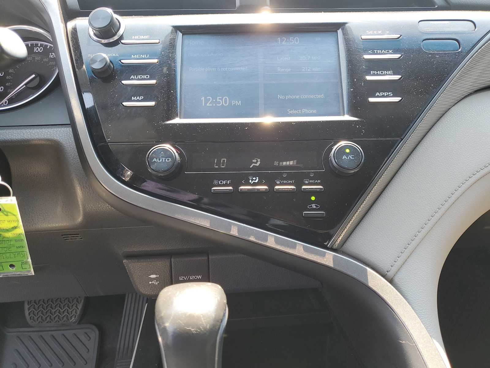 Thumbnail: 2019 Toyota Camry - 28