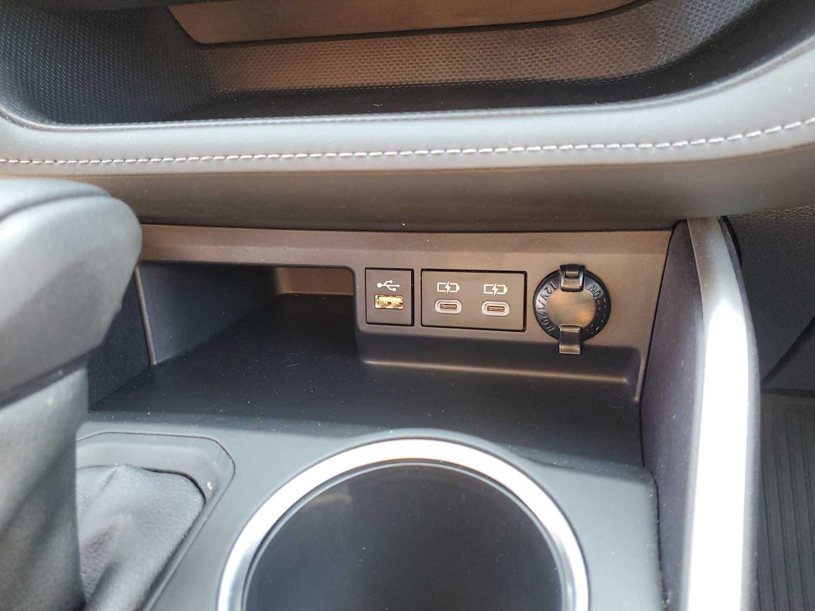 Thumbnail: 2023 Toyota Highlander - 30