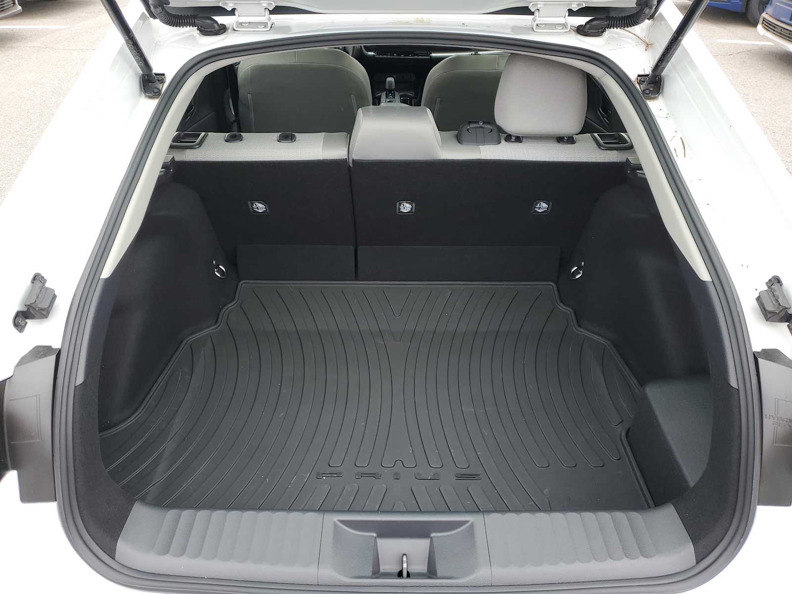 Thumbnail: 2024 Toyota Prius - 7