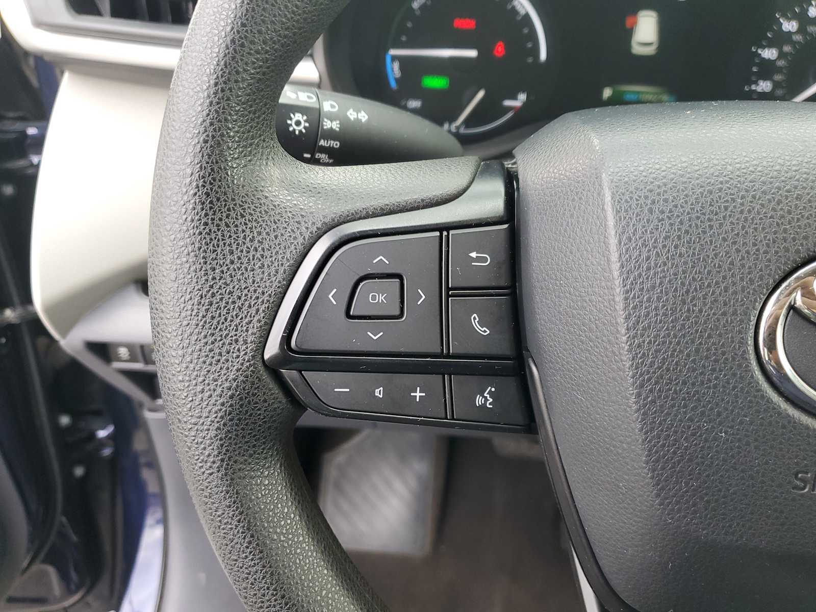 Thumbnail: 2022 Toyota Sienna - 21