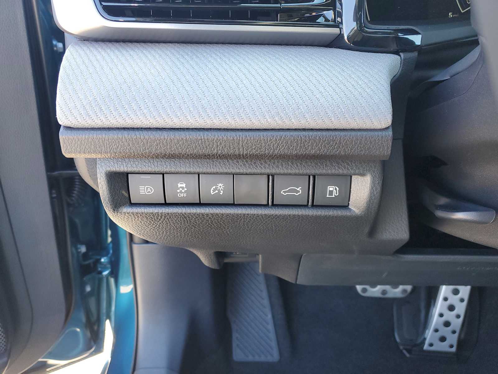 Thumbnail: 2026 Toyota Camry - 21