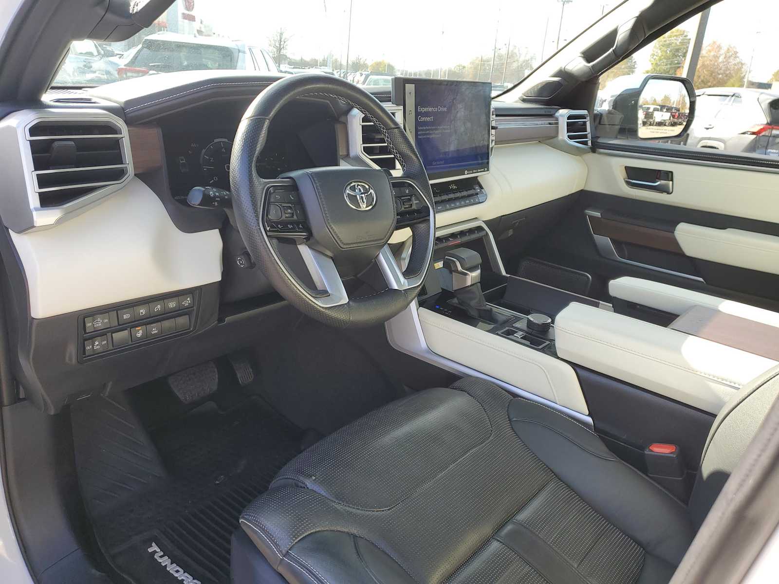 Thumbnail: 2022 Toyota Tundra - 19