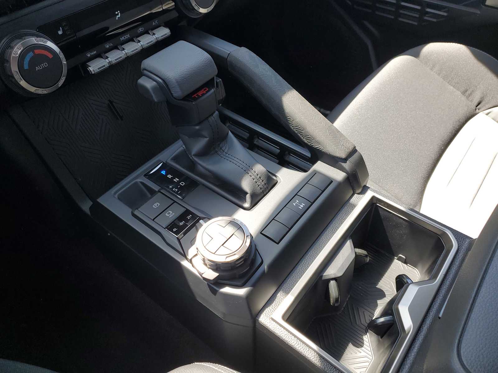 Thumbnail: 2025 Toyota Tacoma - 31