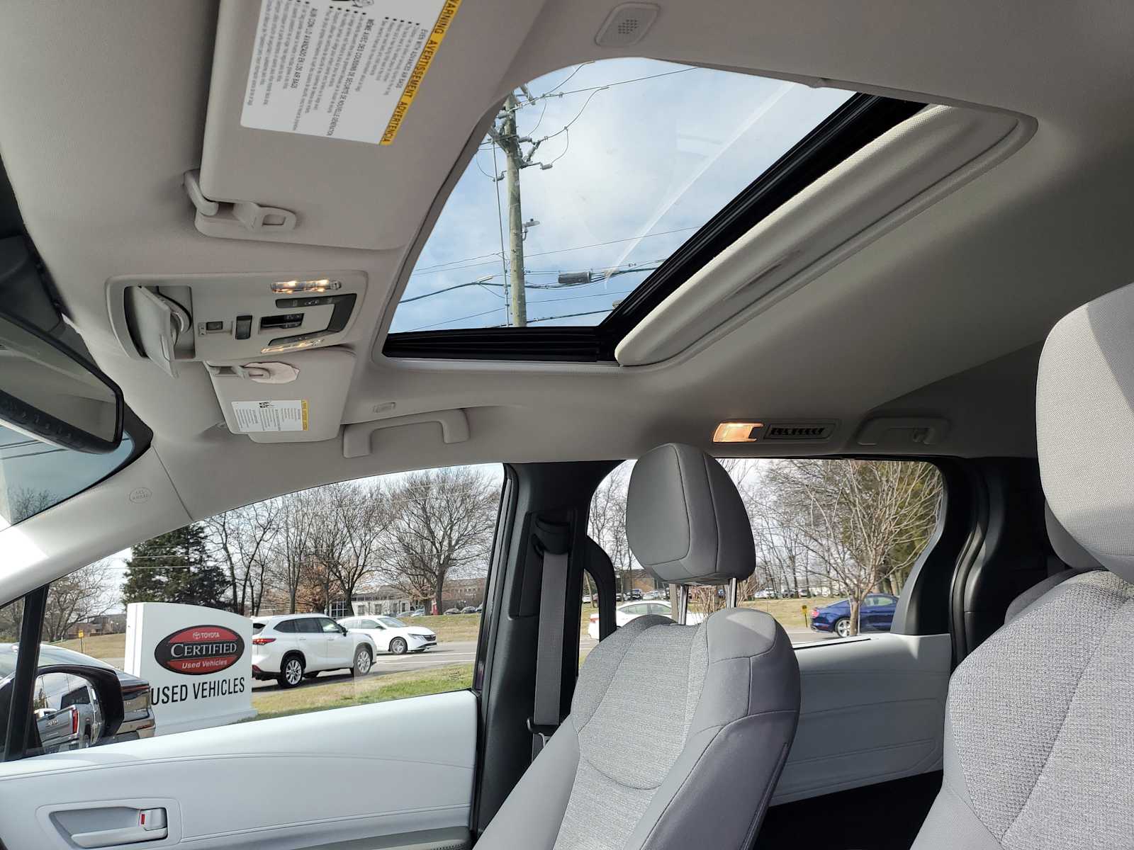 Thumbnail: 2025 Toyota Sienna - 16