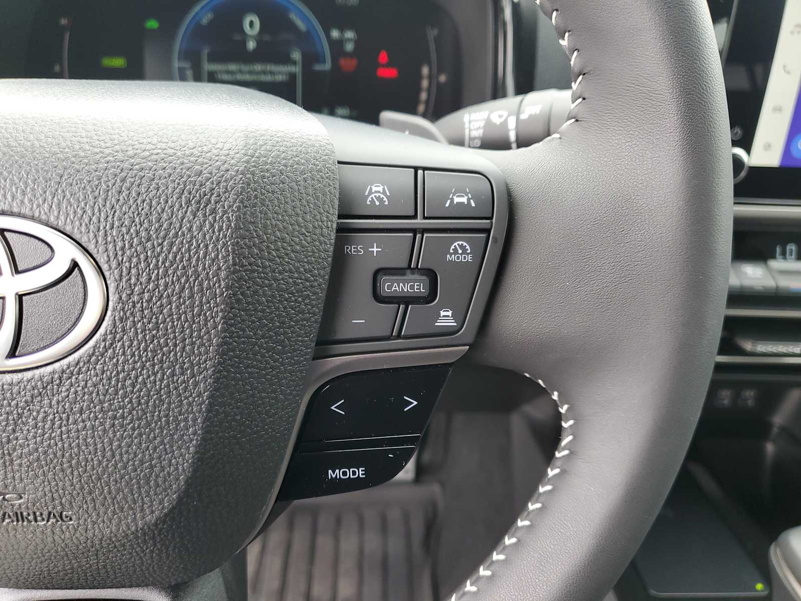 Thumbnail: 2025 Toyota Camry - 24