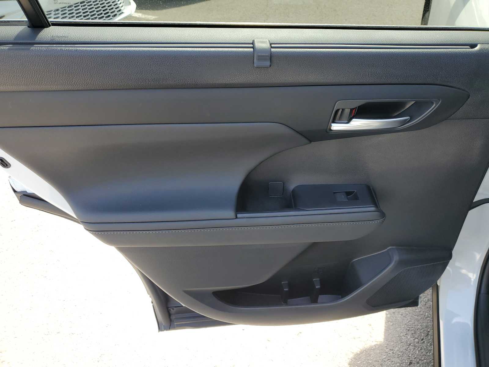 Thumbnail: 2023 Toyota Highlander - 11