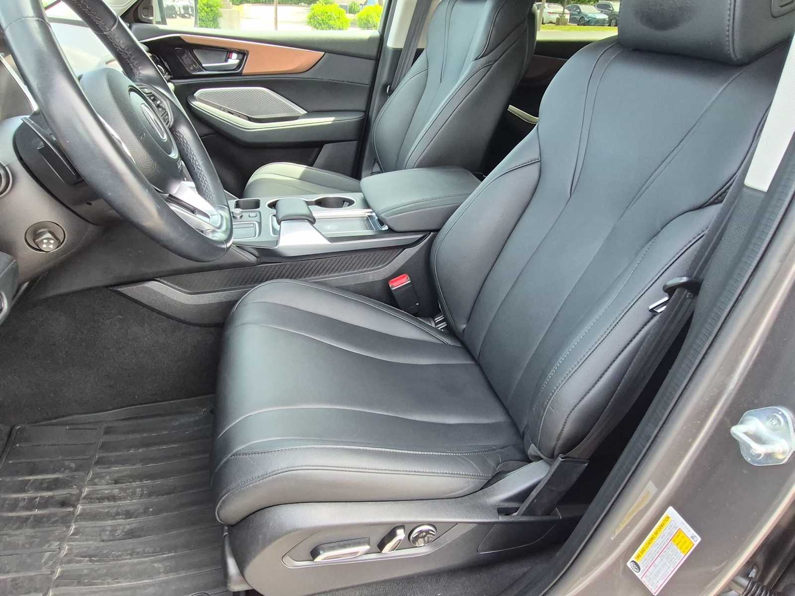 Thumbnail: 2022 Acura MDX - 8