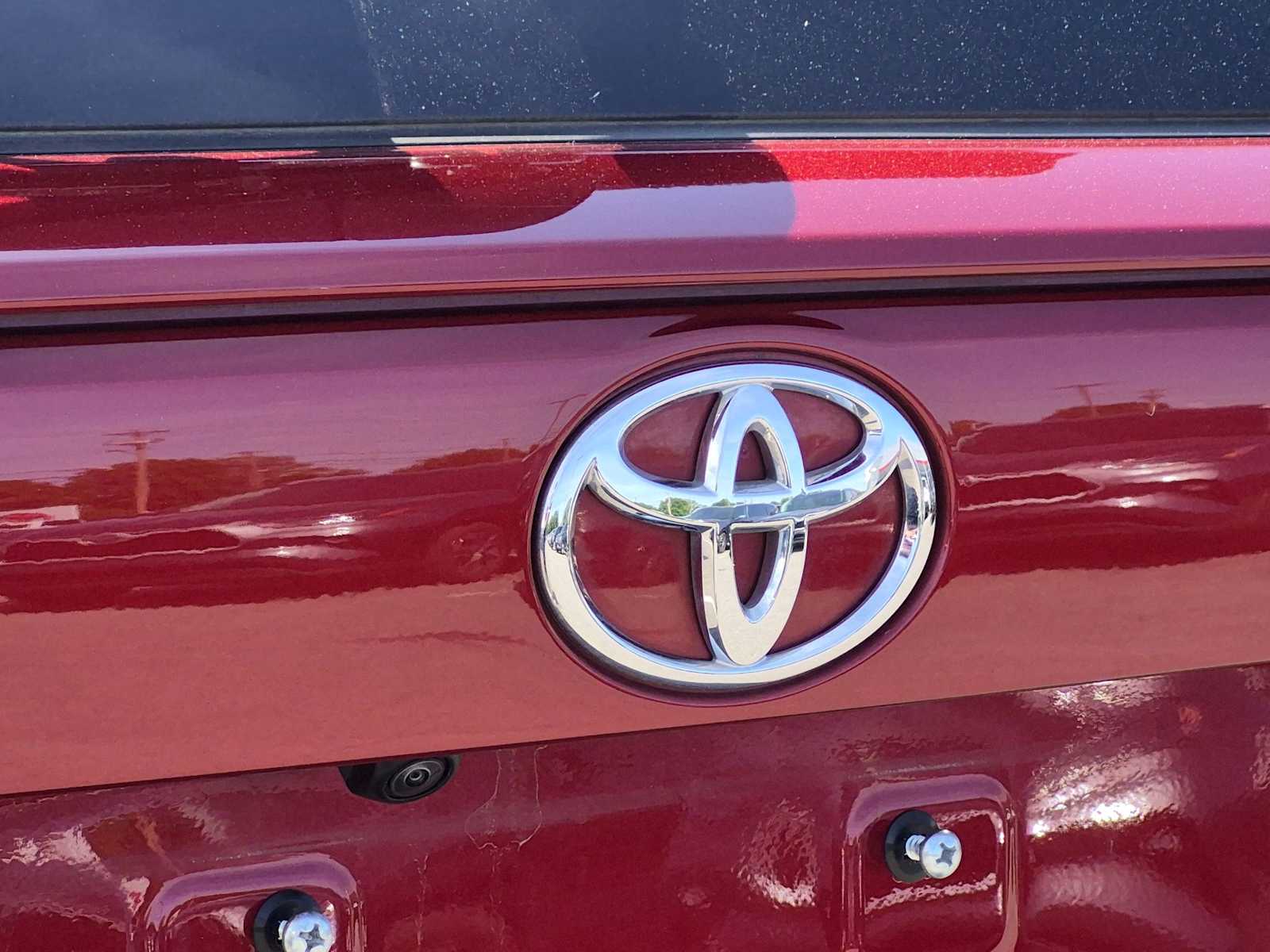 Thumbnail: 2024 Toyota RAV4 - 3