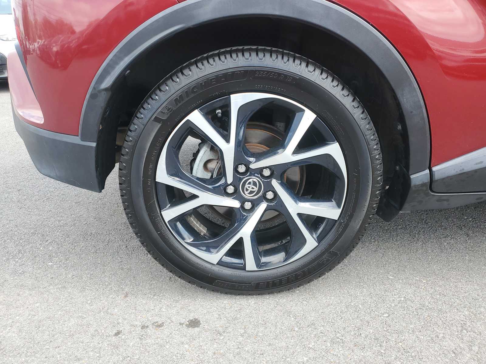 Thumbnail: 2018 Toyota C-HR - 6