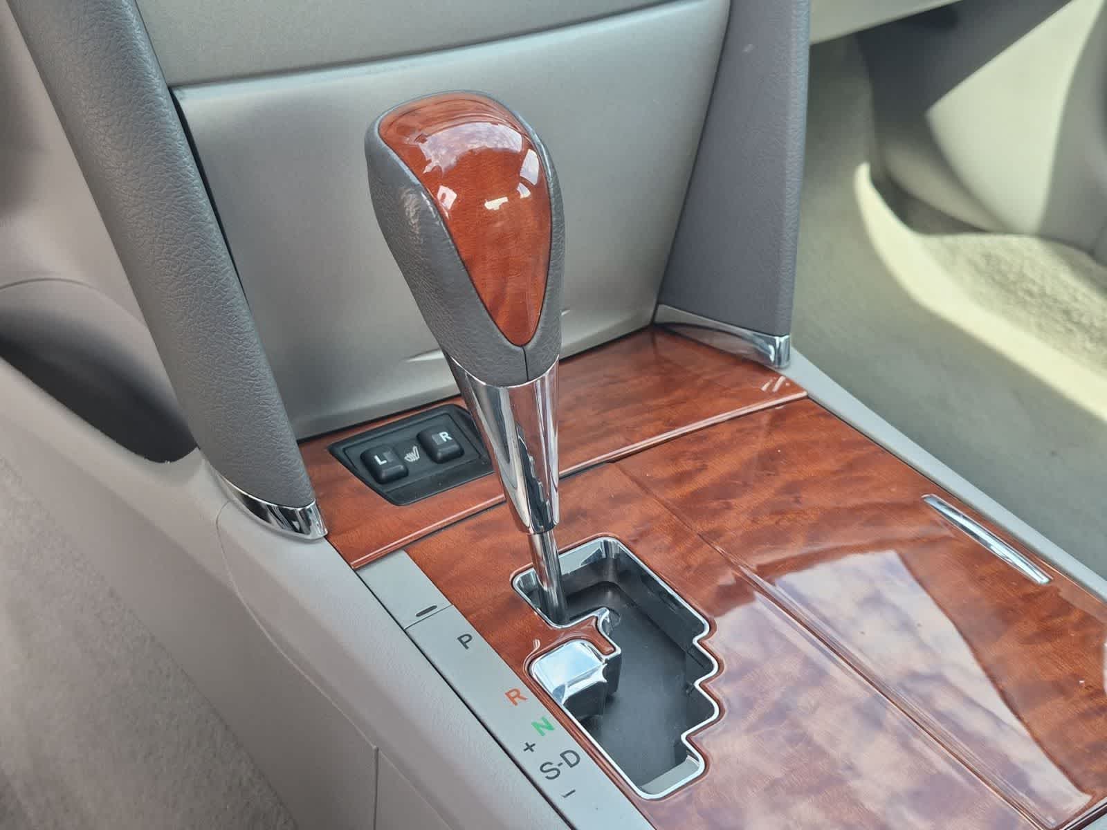 Thumbnail: 2011 Toyota Camry - 32