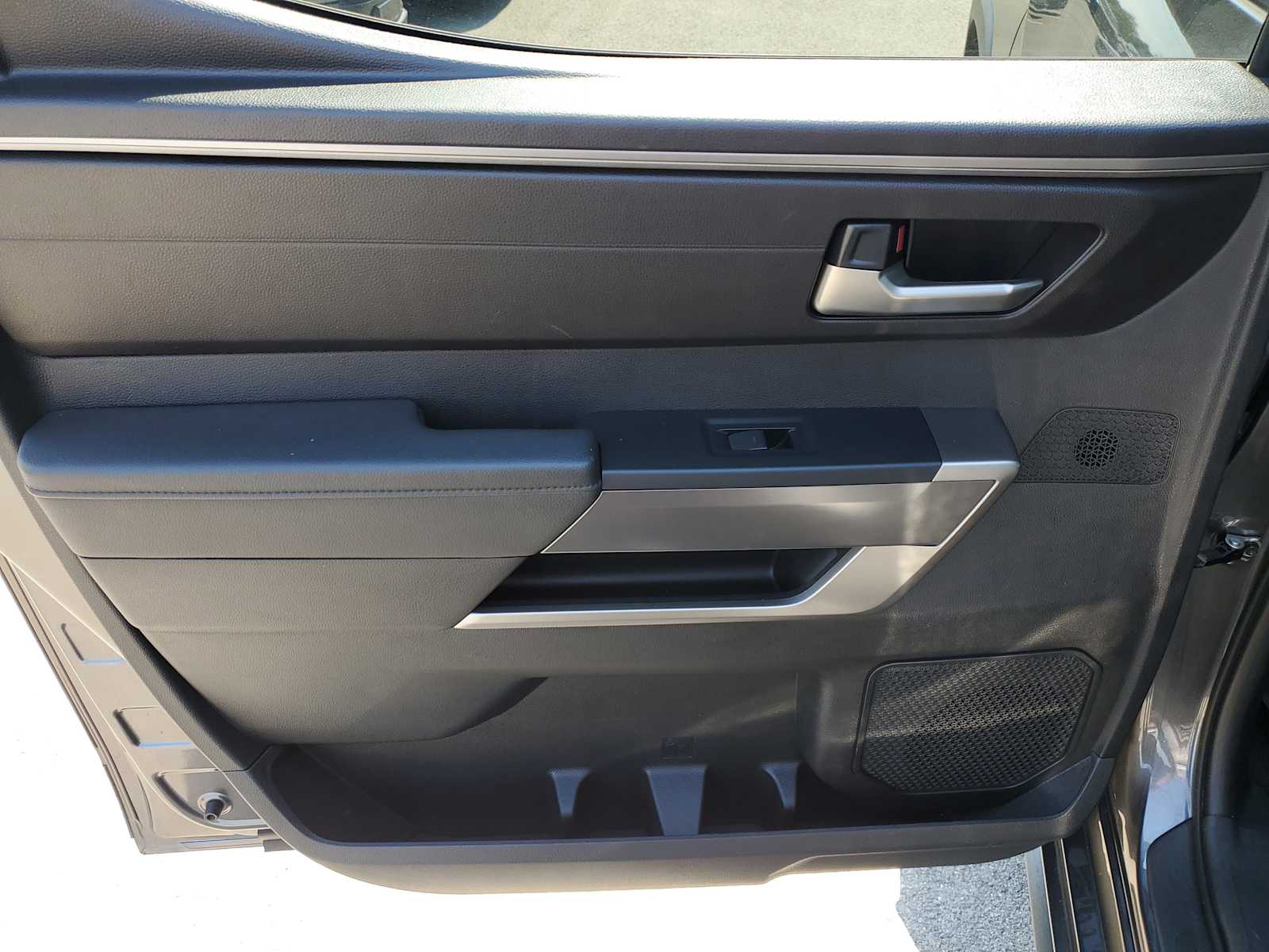 Thumbnail: 2023 Toyota Tundra - 10