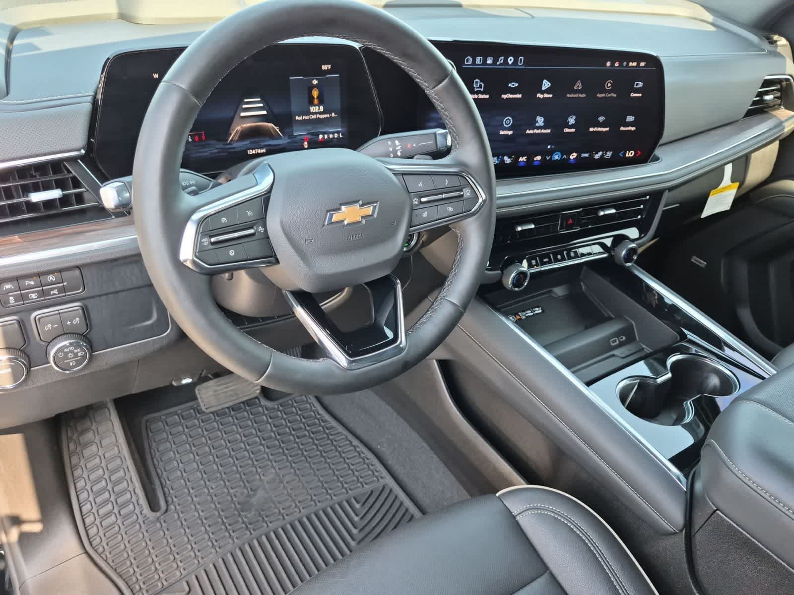 Thumbnail: 2026 Chevrolet Suburban - 10