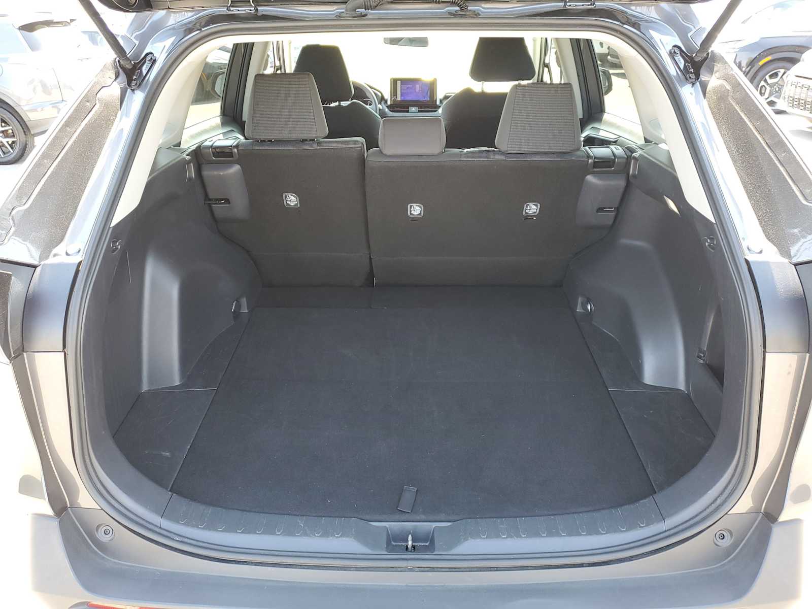 Thumbnail: 2024 Toyota RAV4 - 9