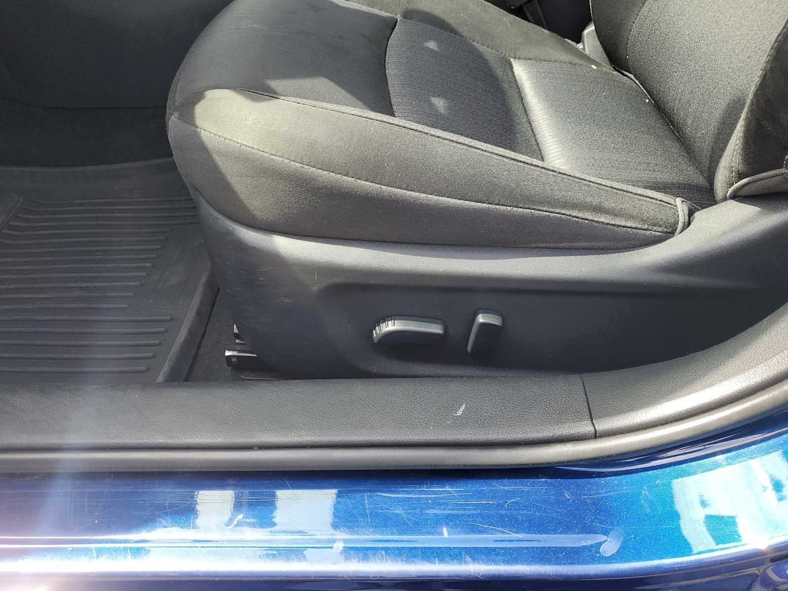 Thumbnail: 2020 Nissan Altima - 18