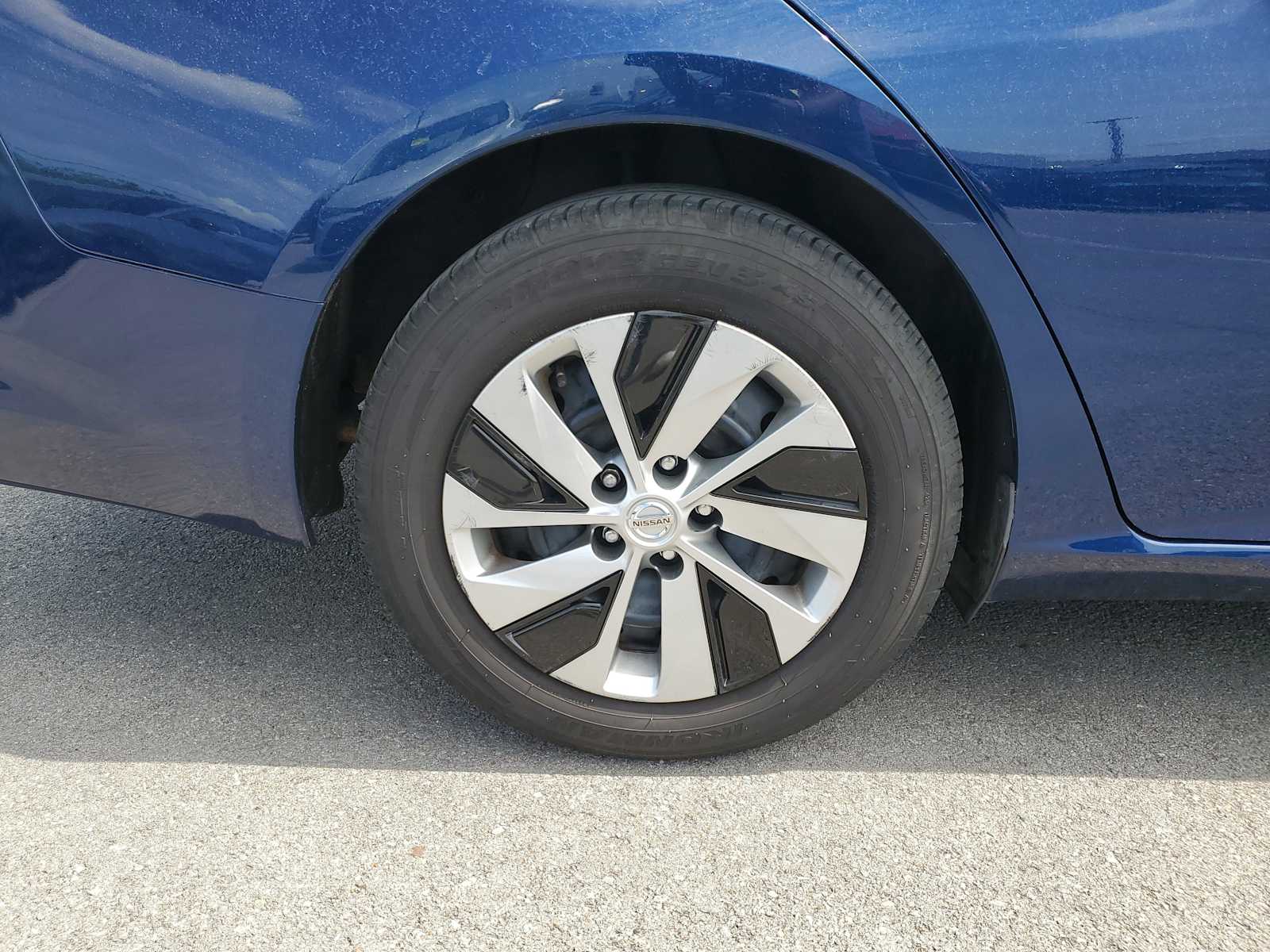 Thumbnail: 2020 Nissan Altima - 6