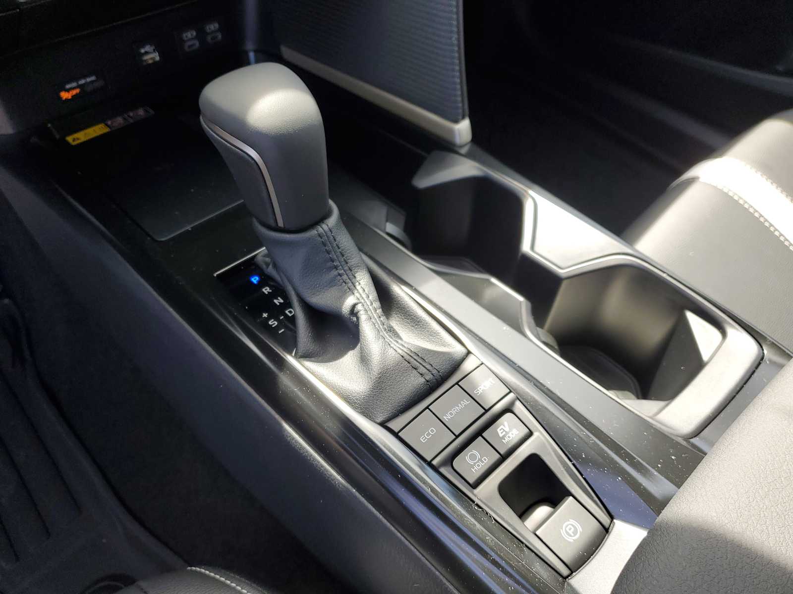 Thumbnail: 2026 Toyota Camry - 31