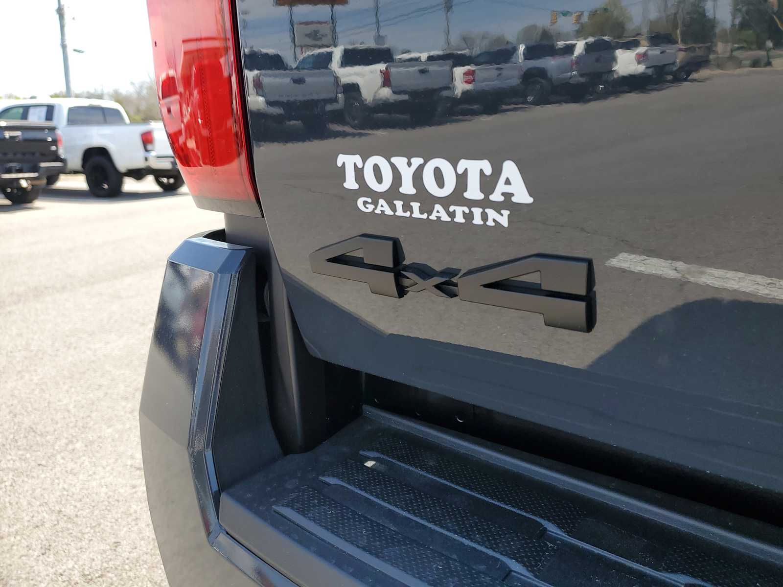 Thumbnail: 2025 Toyota Tacoma - 9