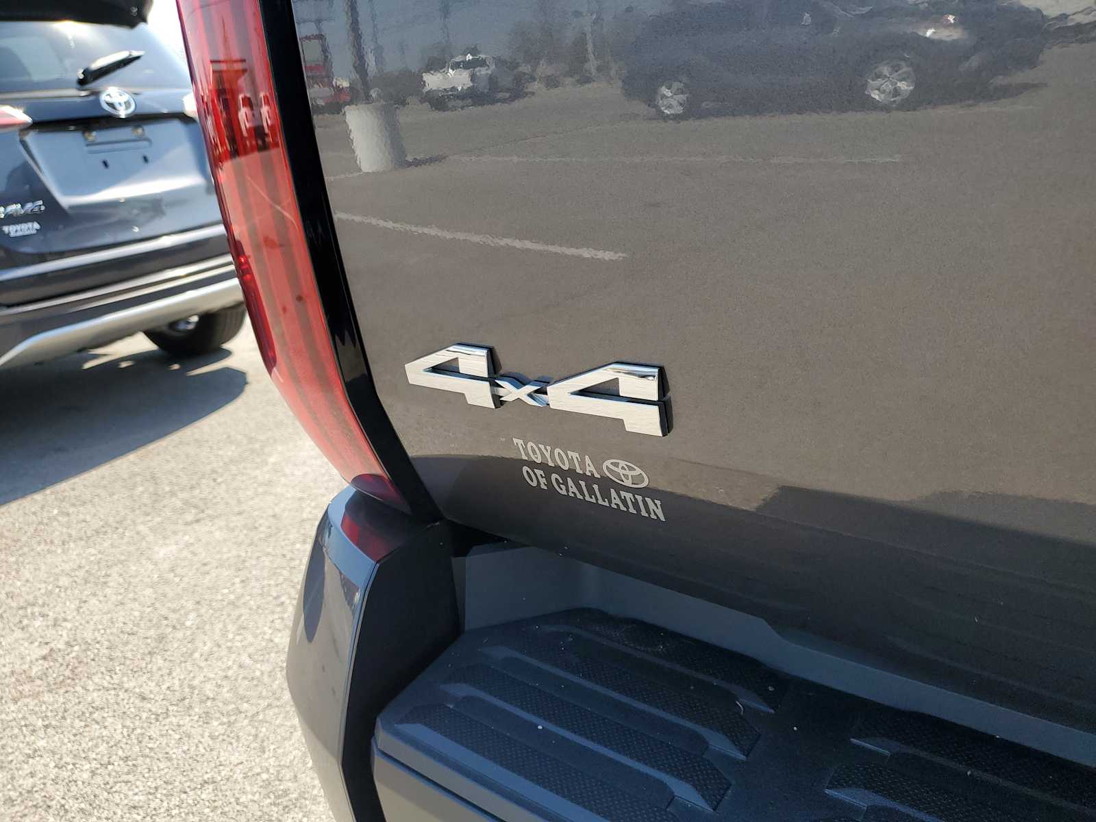 Thumbnail: 2023 Toyota Tundra - 8