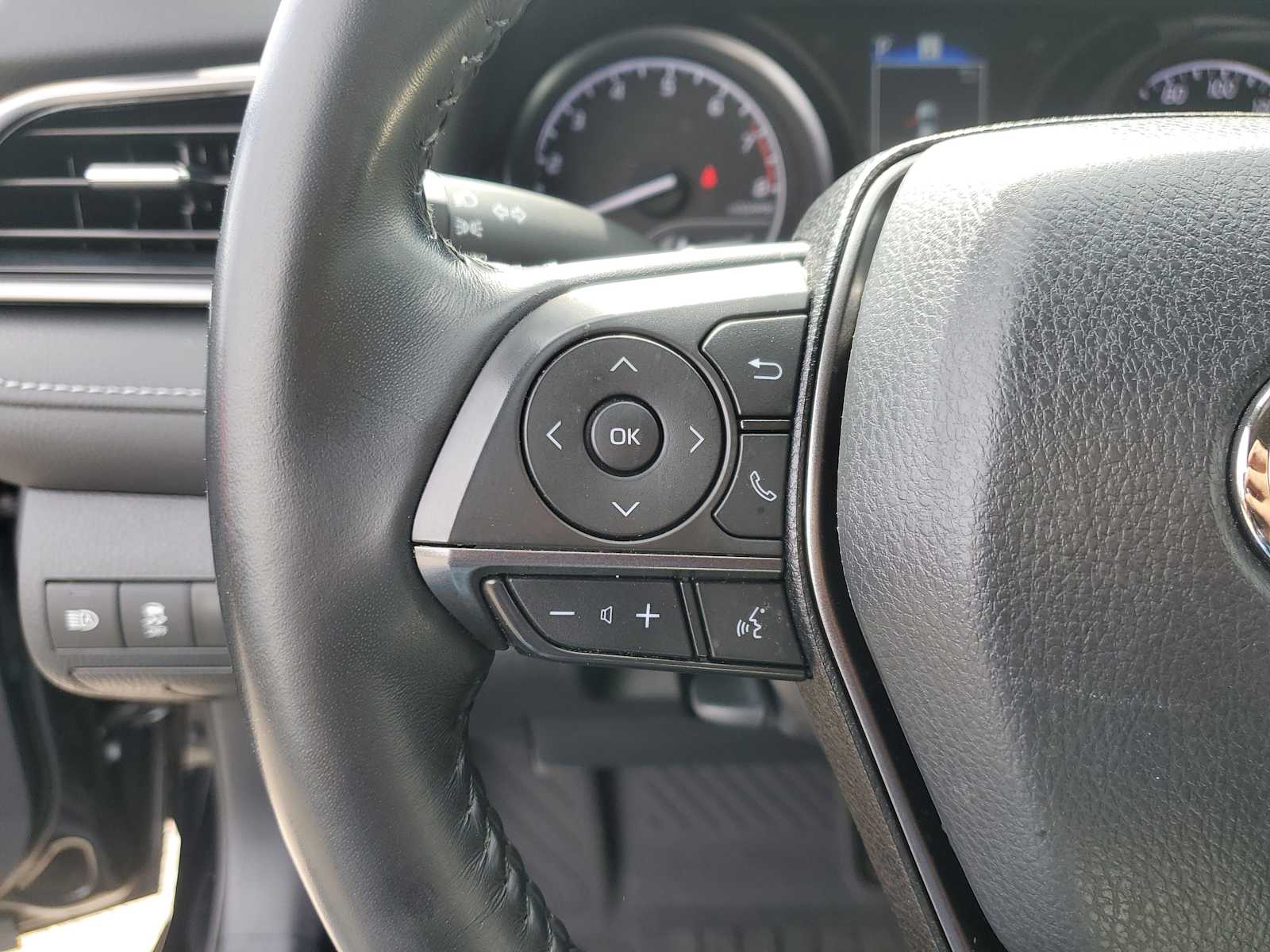 Thumbnail: 2023 Toyota Camry - 22