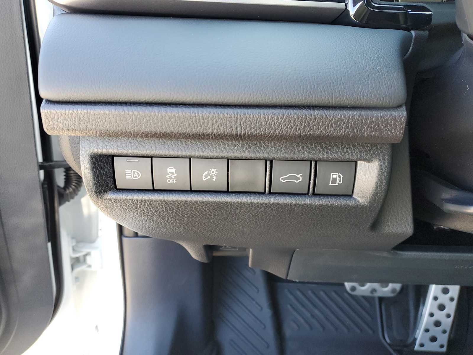 Thumbnail: 2026 Toyota Camry - 21