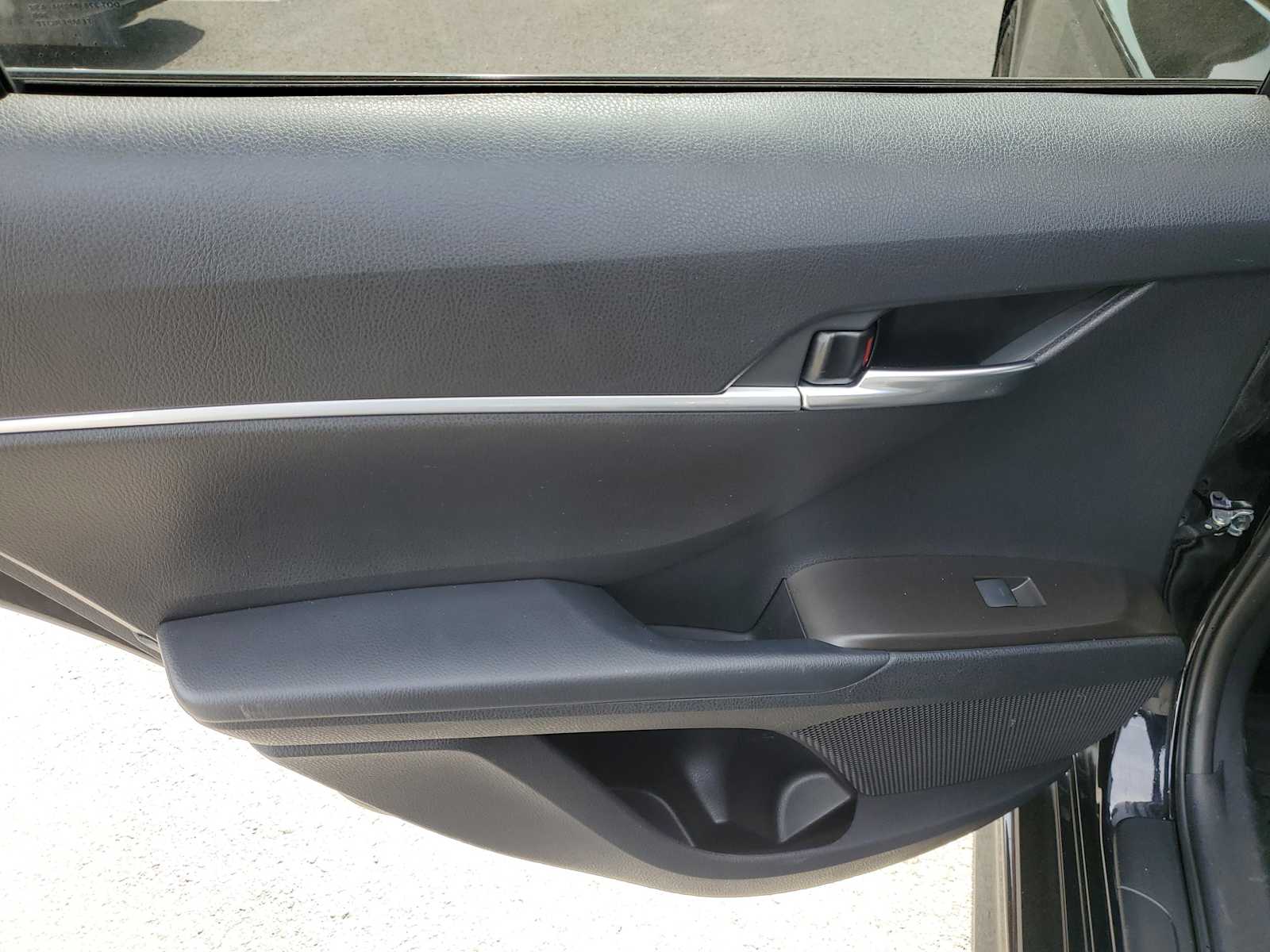 Thumbnail: 2023 Toyota Camry - 9