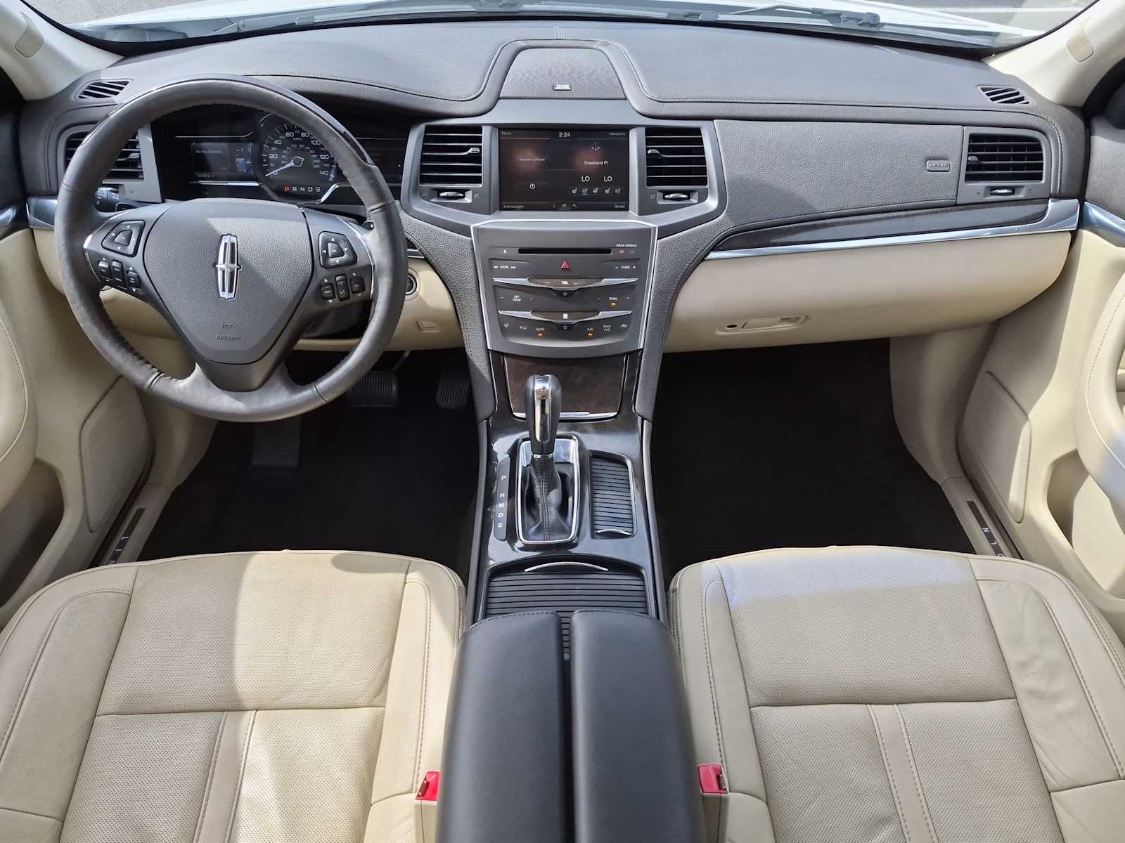 Thumbnail: 2015 Lincoln MKS - 7