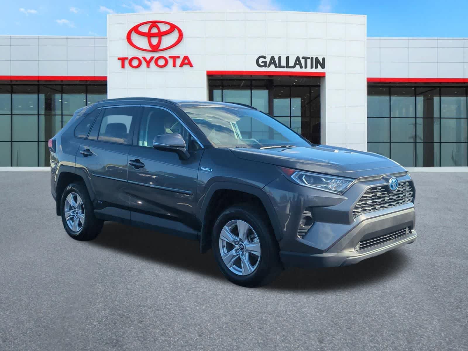 Thumbnail: 2021 Toyota RAV4 - 3