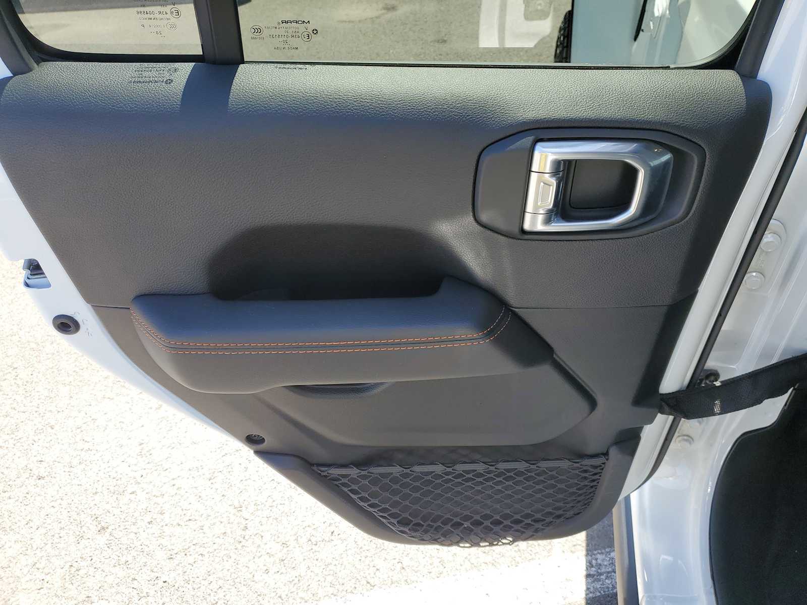 Thumbnail: 2021 Jeep Gladiator - 9