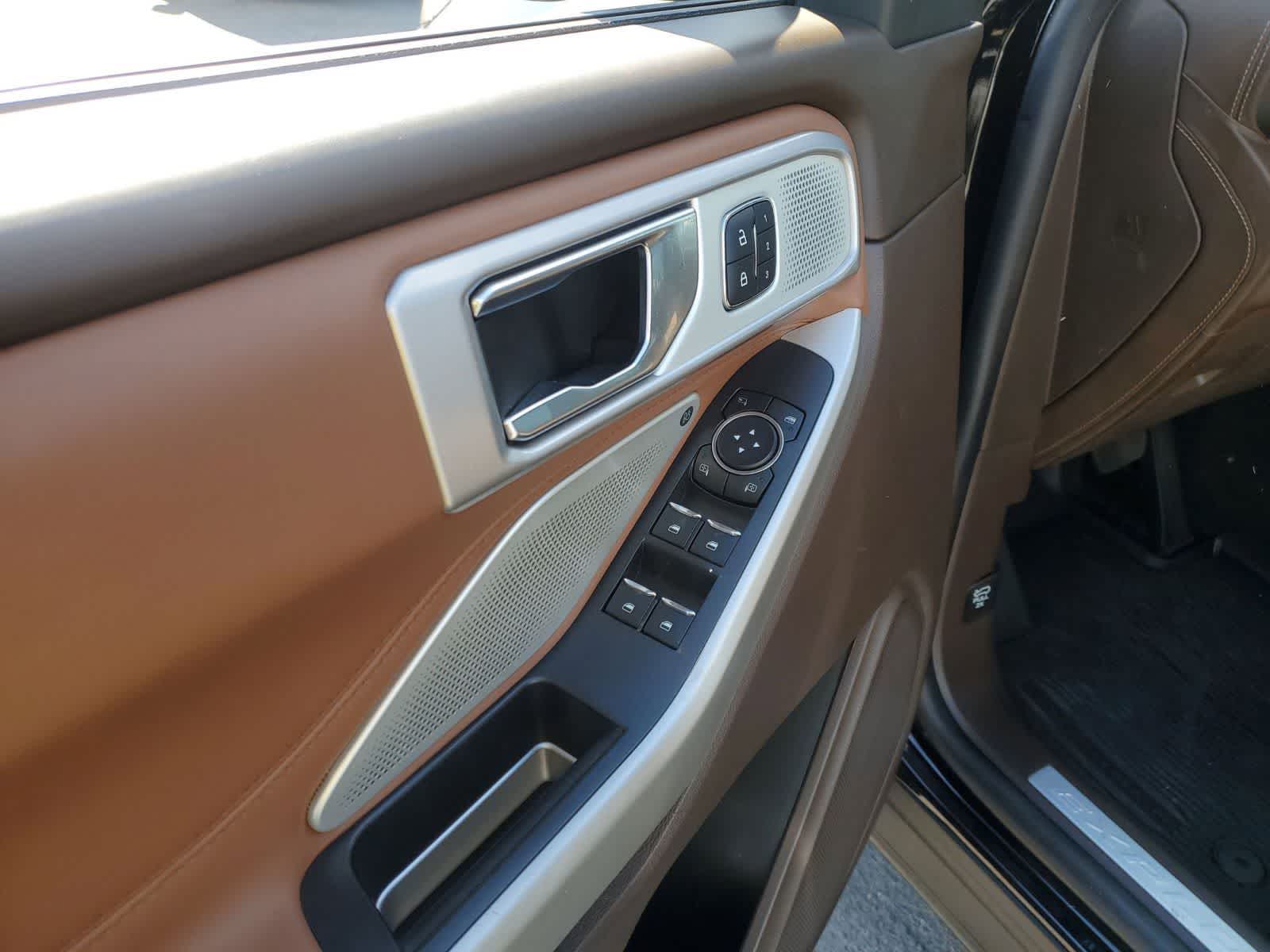Thumbnail: 2022 Ford Explorer - 18