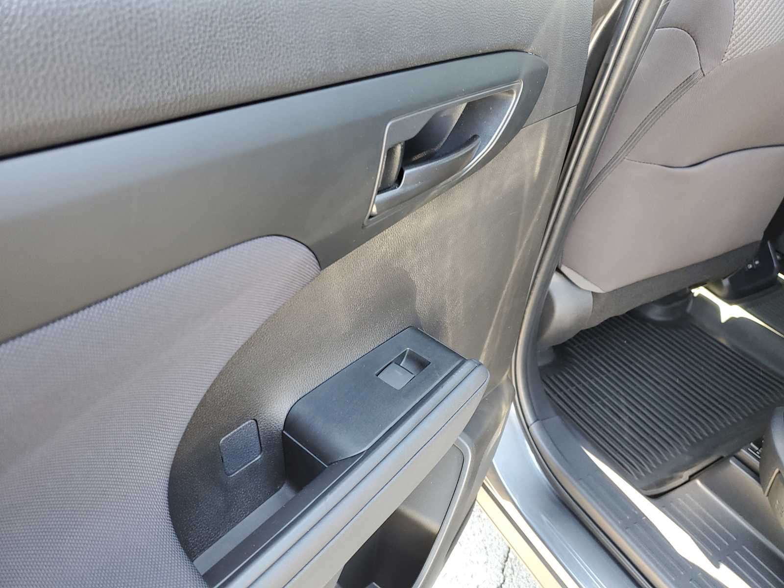 Thumbnail: 2023 Toyota Highlander - 10