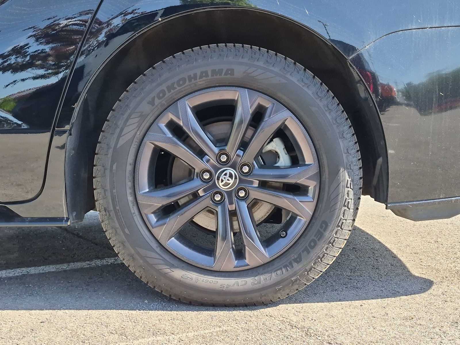Thumbnail: 2024 Toyota Sienna - 4