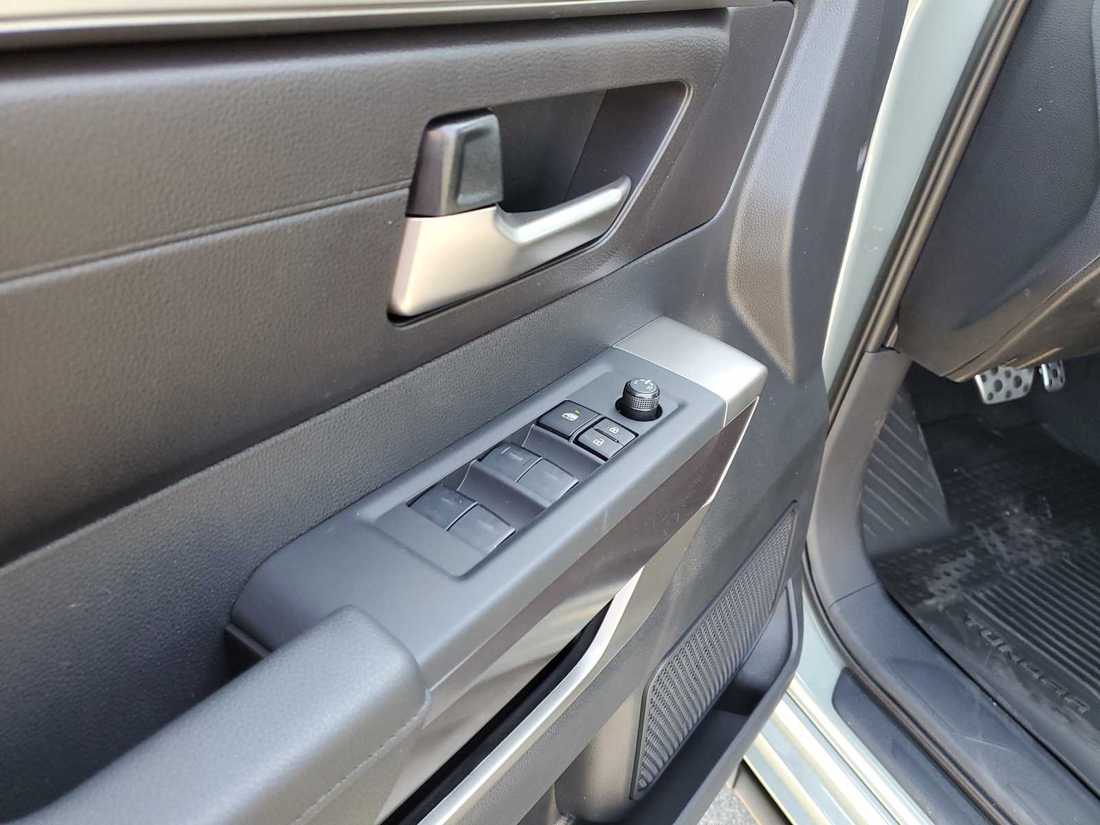 Thumbnail: 2026 Toyota Tundra - 16