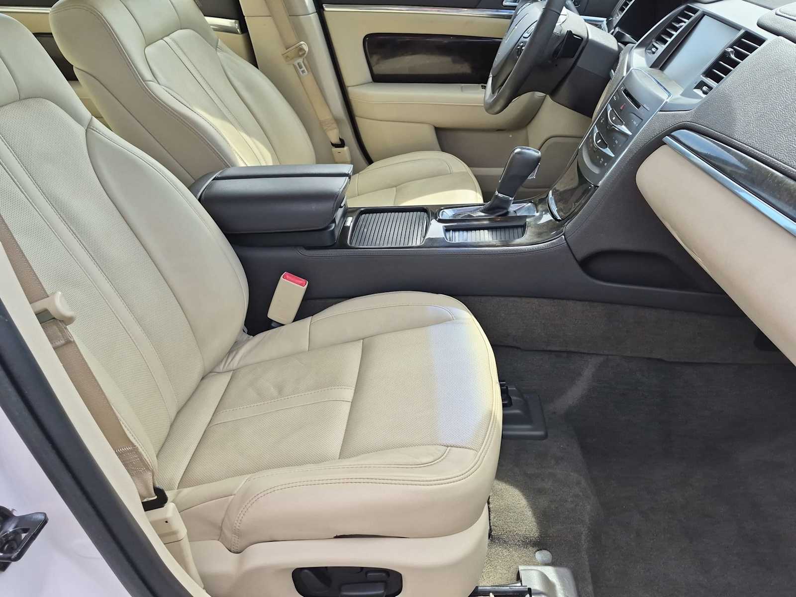 Thumbnail: 2015 Lincoln MKS - 12