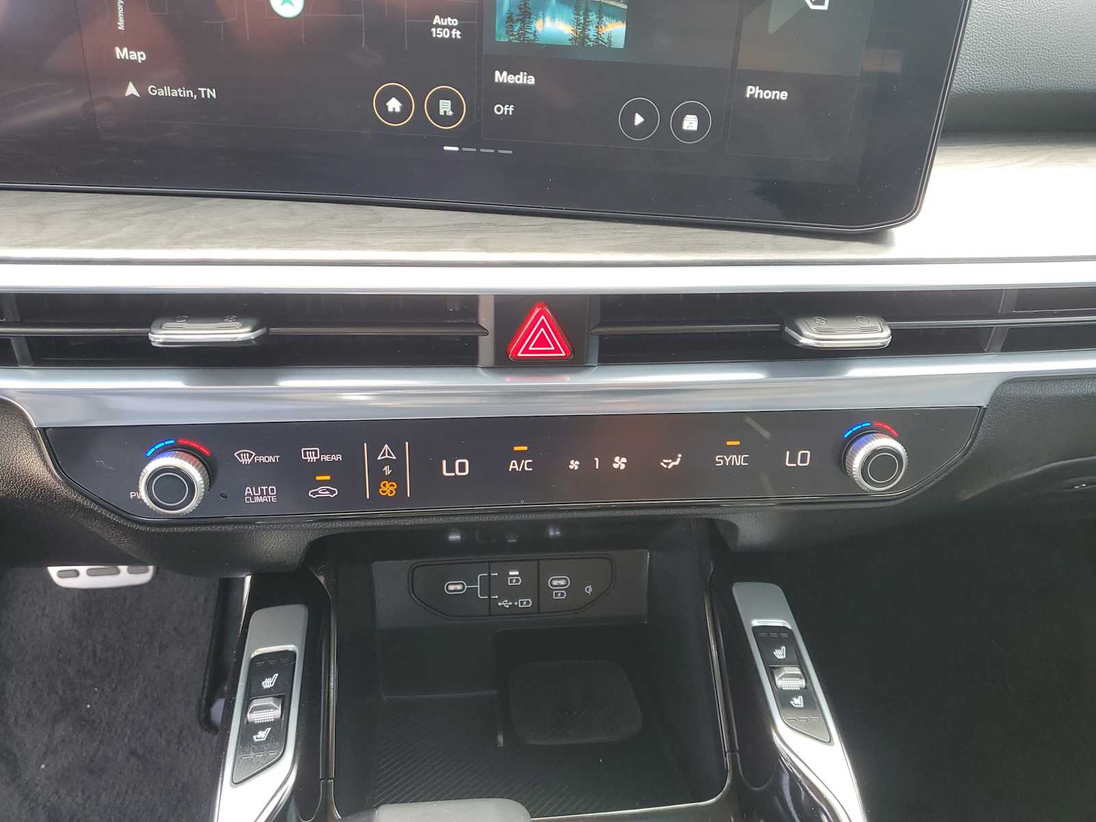 Thumbnail: 2025 Kia Sorento - 30