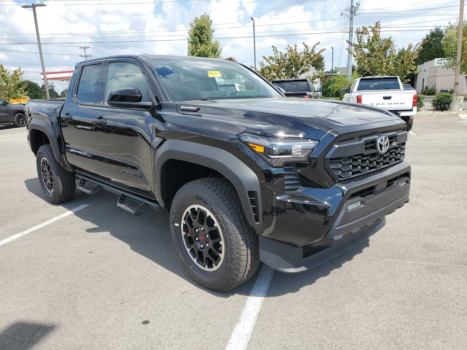 Thumbnail: 2025 Toyota Tacoma - 4