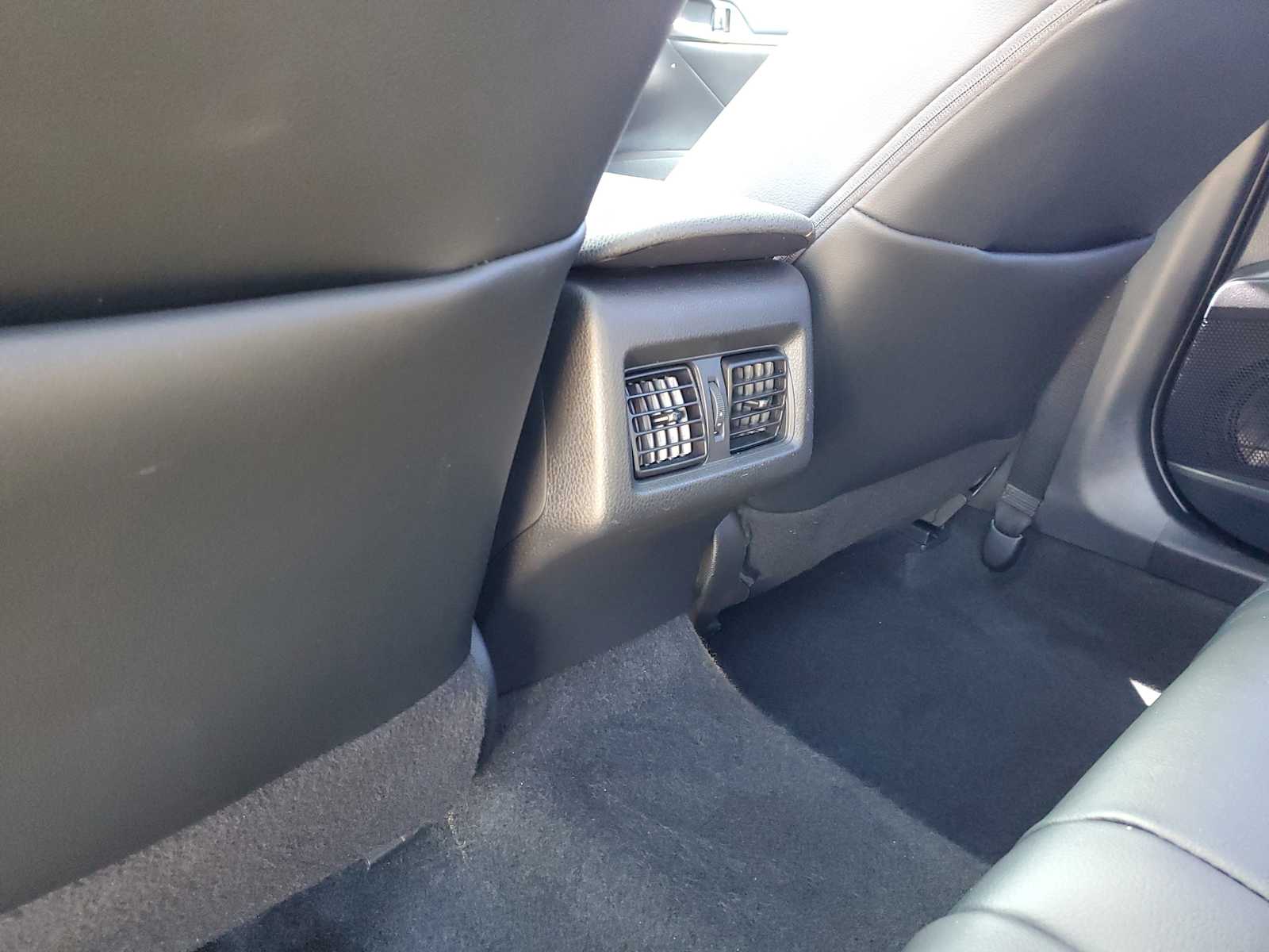 Thumbnail: 2021 Toyota Camry - 13