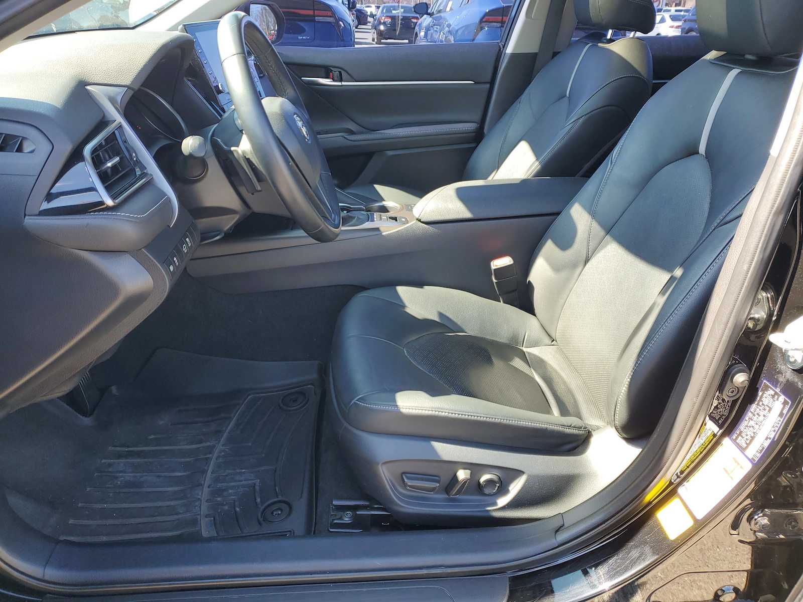 Thumbnail: 2021 Toyota Camry - 17