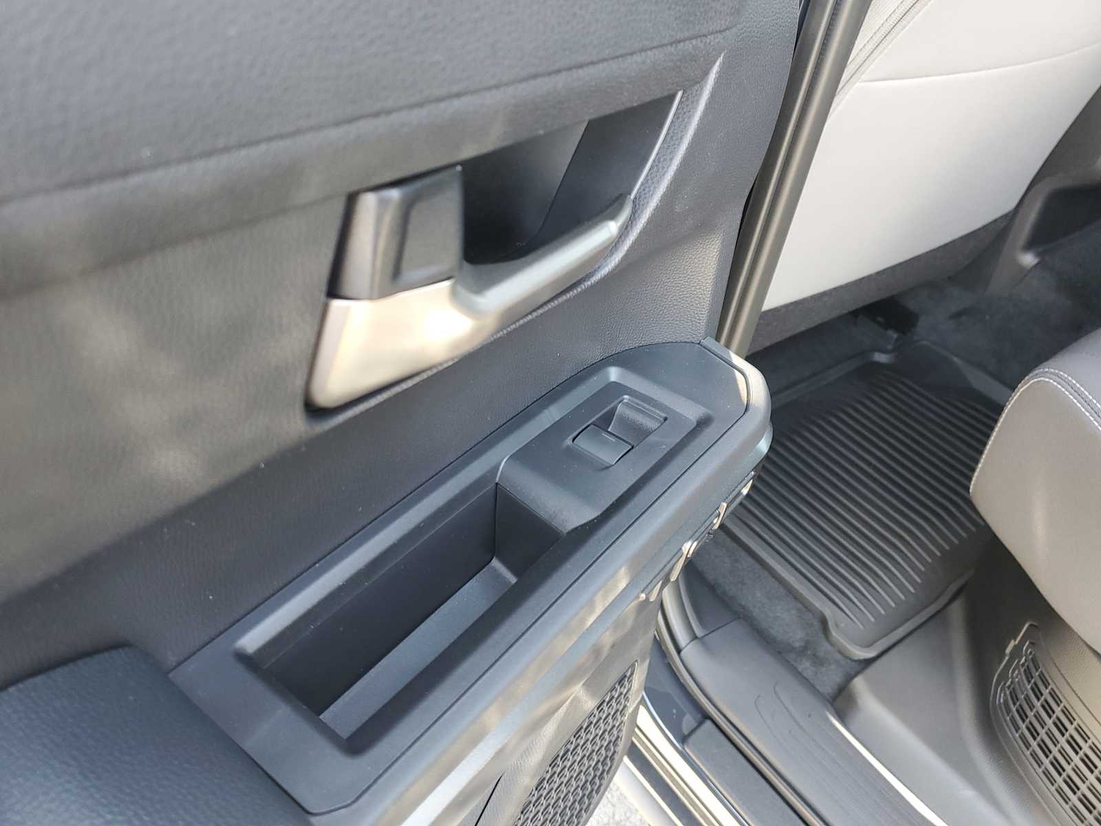 Thumbnail: 2025 Toyota Tacoma - 12