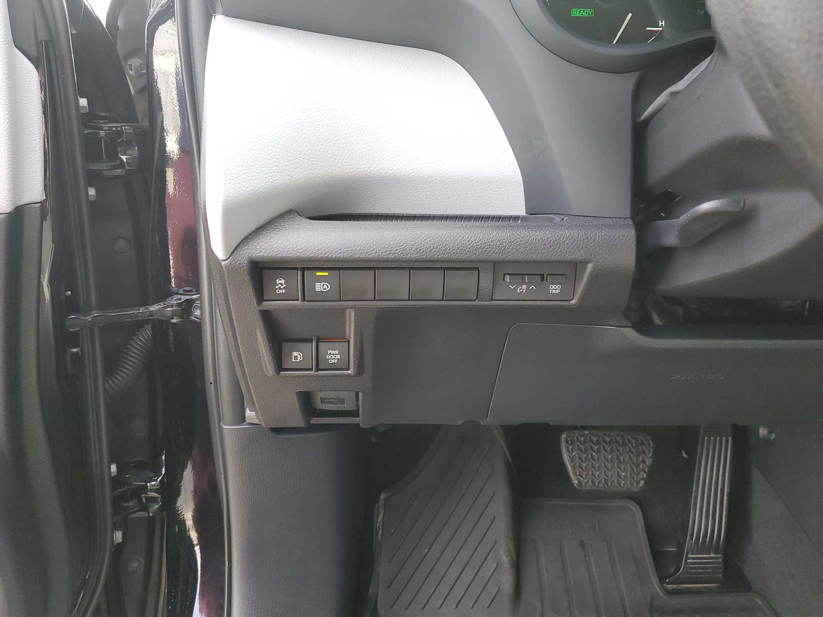 Thumbnail: 2025 Toyota Sienna - 20