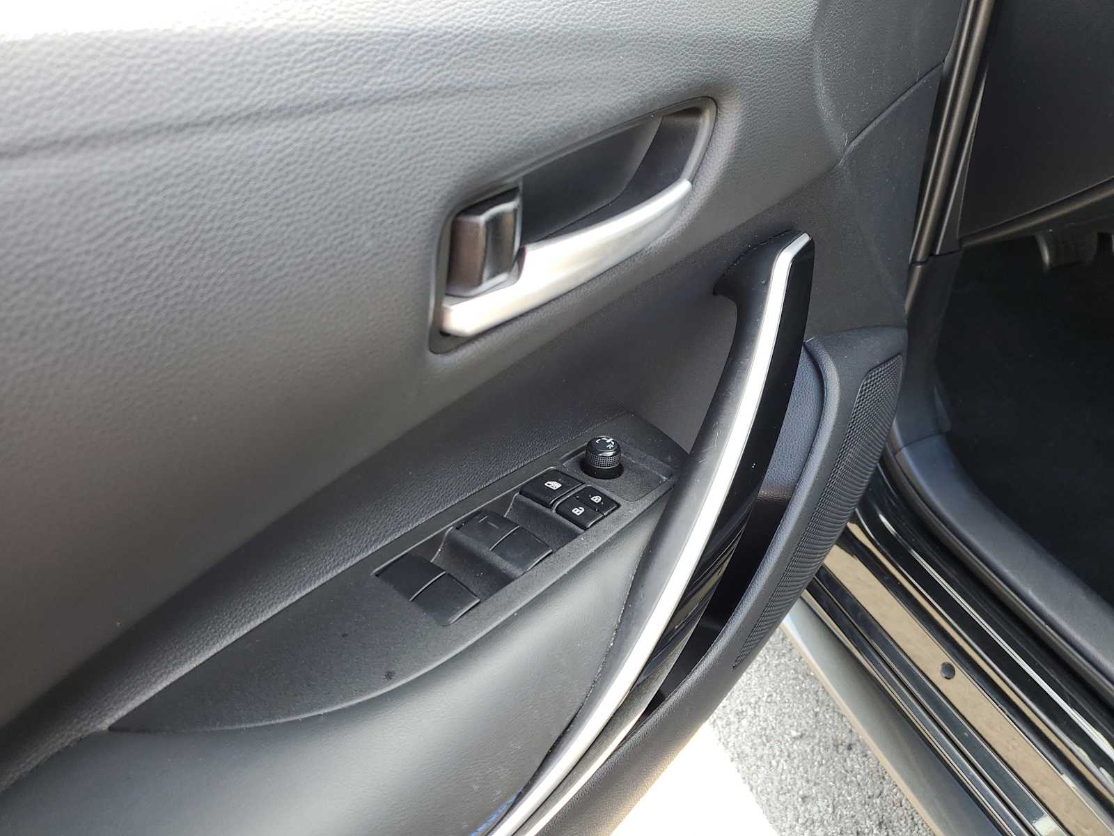 Thumbnail: 2021 Toyota Corolla - 16