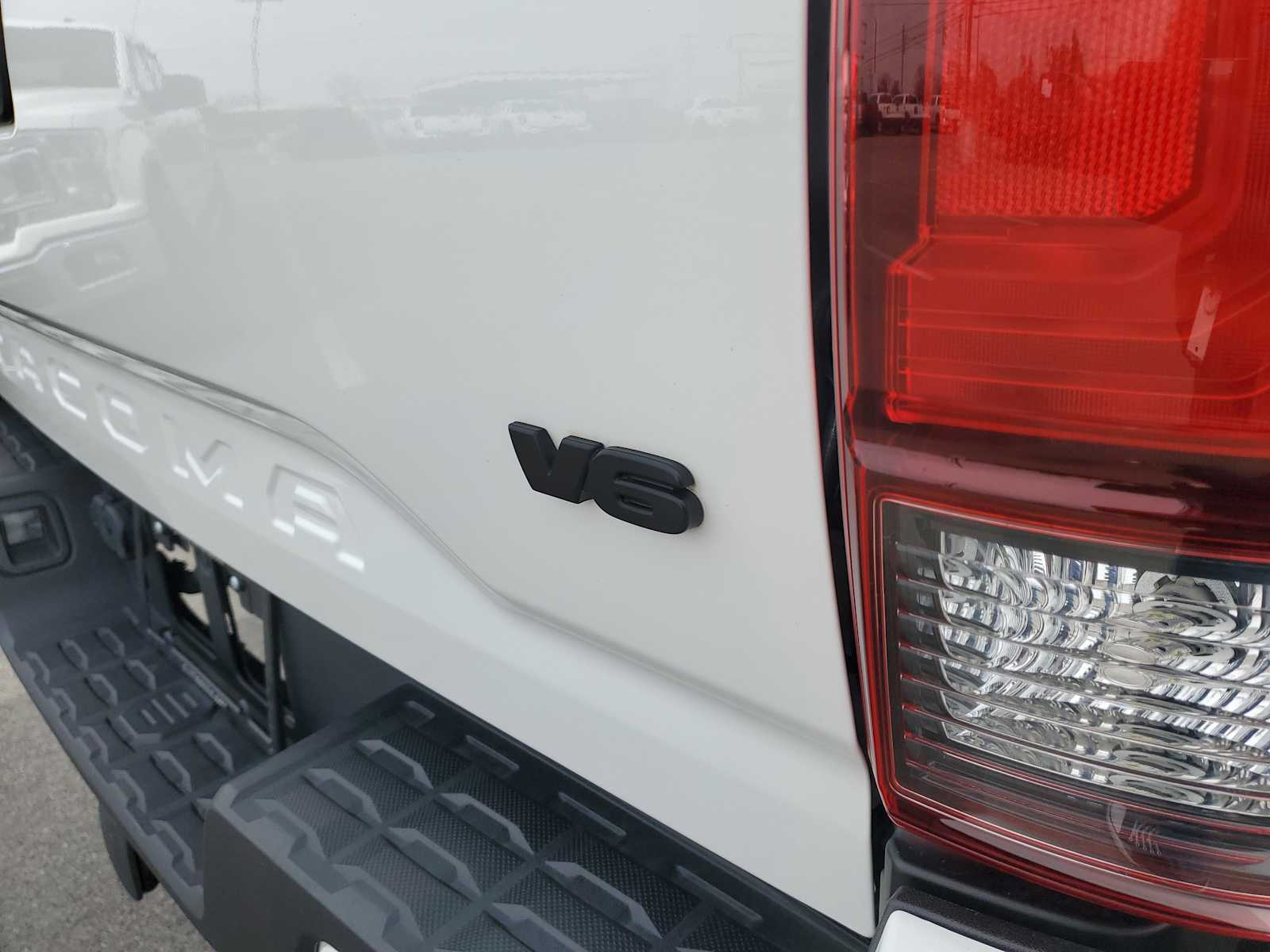 Thumbnail: 2021 Toyota Tacoma - 7